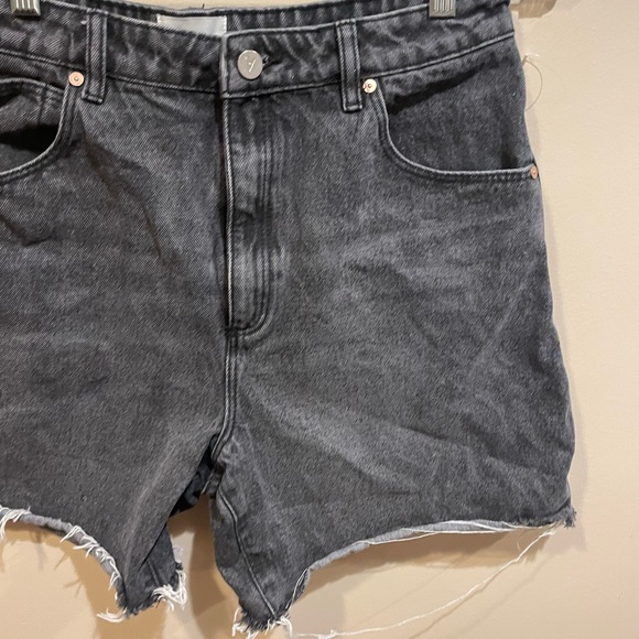 Abrand Jeans High Rise Black Gray Jean Denim Shorts - Picture 4 of 11